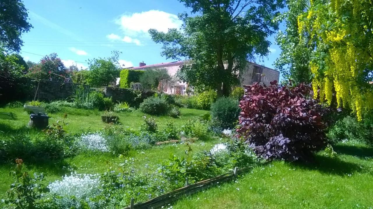 Au Coeur De La Nature Saint-Malo-du-Bois Esterno foto
